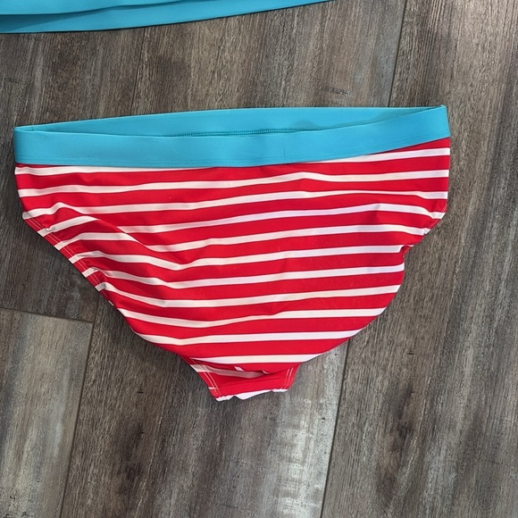 Lands' End striped athletic style bikini size 16 - Picture 2 of 7